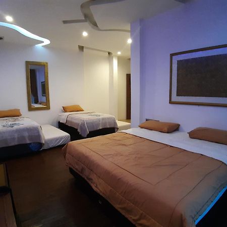 Villa Eaden Пунсак Екстериор снимка